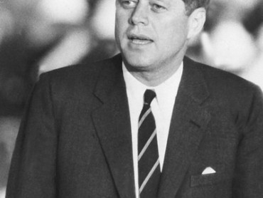 John F. Kennedy – Enganyar a tots tot el temps